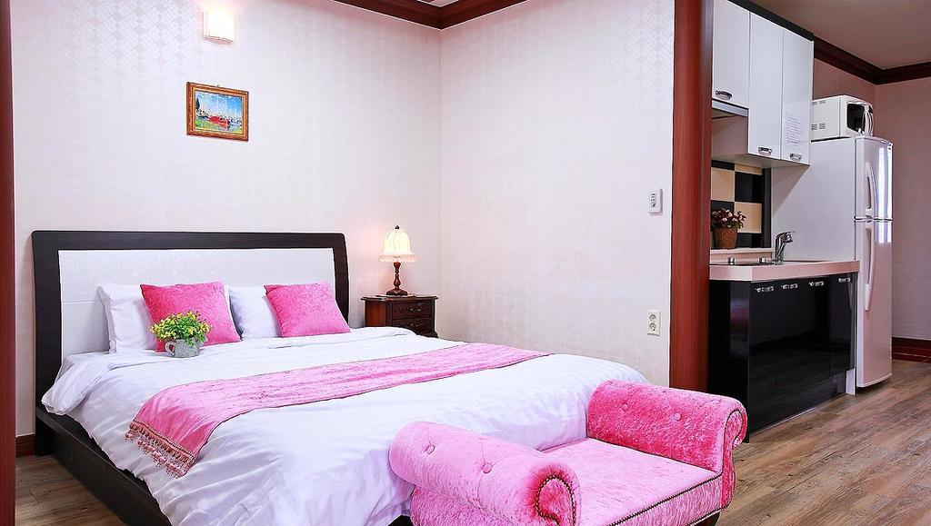 Jijunghae Pension Кёнджу Экстерьер фото